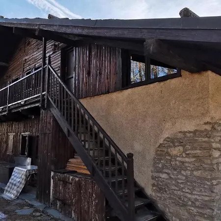 Hostdomus - Litteram Chalet Apartment