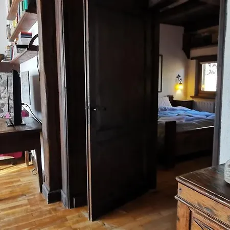 Hostdomus - Litteram Chalet Apartment *