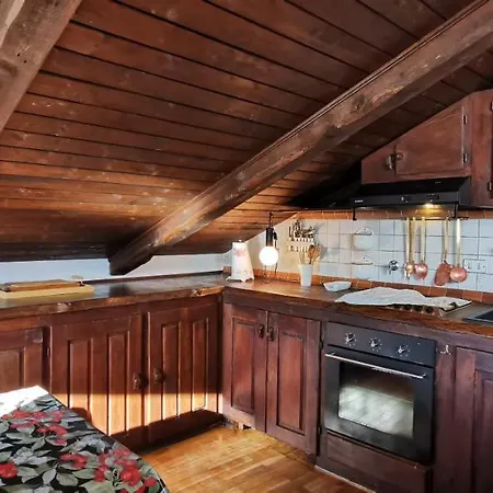 Apartment Hostdomus - Litteram Chalet